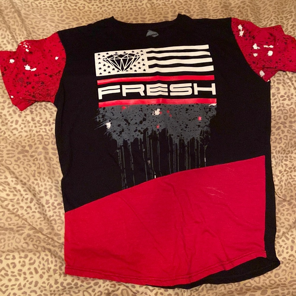 Large Launder Multicolor Shirt w/ “FRESH” Graphic